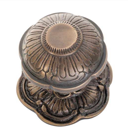 Ornate Centre Door Knob